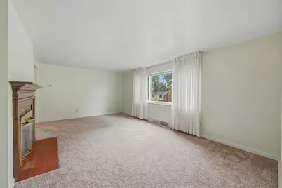 4366 E Brightview Ave, Pittsburgh, PA 15227 - Photo 8