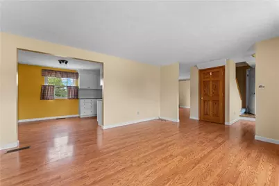 1912 Hertford Dr, South Park, PA 15129 - Photo 8
