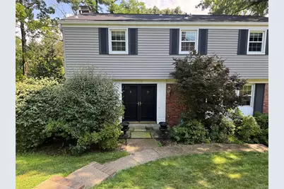 209 Grandview Dr, Pittsburgh, PA 15215 - Photo 1