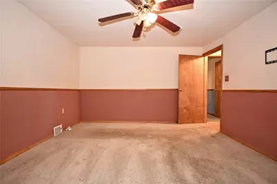 1329 Marelda Ave, Donora, PA 15033 - Photo 16