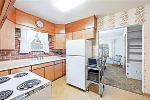877 Saunders Ave, Sharon, PA 16146 - Photo 10