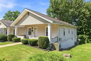 877 Saunders Ave, Sharon, PA 16146 - Photo 1