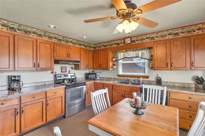 23 Broadway Avenue, Manor, PA 15665 - Photo 10