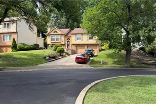 241 Valley Park Dr, Pittsburgh, PA 15216 - Photo 2