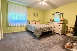 241 Valley Park Dr, Pittsburgh, PA 15216 - Photo 10