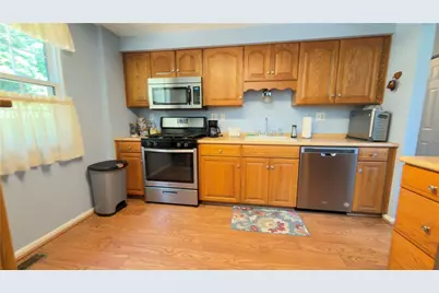 241 Valley Park Drive, Pittsburgh, PA 15216 - Photo 8