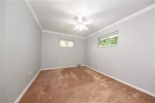 684 Crescent Blvd, Moon/Crescent Twp, PA 15046 - Photo 24