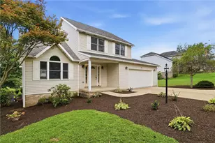 202 Holyoke Rd, Center Township, PA 16001 - Photo 2