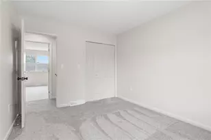202 Holyoke Rd, Center Township, PA 16001 - Photo 30
