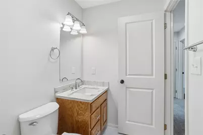 202 Holyoke Rd, Center Township, PA 16001 - Photo 28