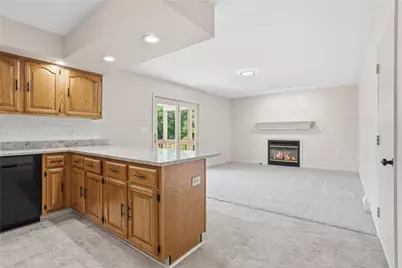 202 Holyoke Rd, Center Township, PA 16001 - Photo 12