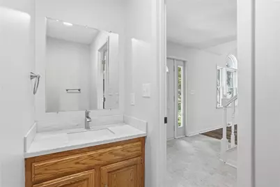 202 Holyoke Rd, Center Township, PA 16001 - Photo 20