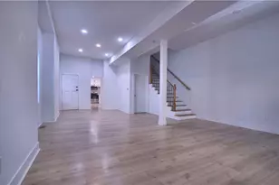 1327 Reddour St, Pittsburgh, PA 15212 - Photo 4