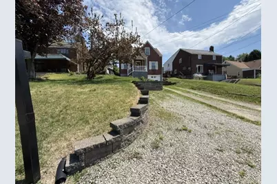 3645 West Run Rd, Munhall, PA 15120 - Photo 4