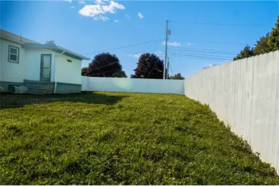 2254 Mercer Butler Pike, Liberty Township, PA 16127 - Photo 14