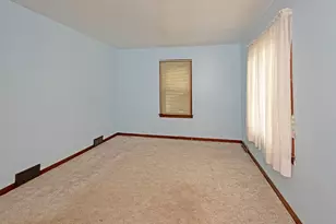 182 Oak Manor Dr, Harrison Township, PA 15065 - Photo 10