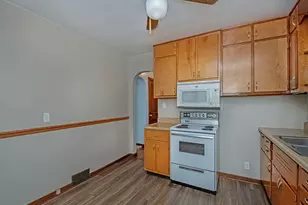 182 Oak Manor Dr, Harrison Township, PA 15065 - Photo 6