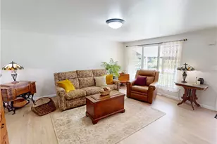 108 Elizabeth Dr, Twp of But NW, PA 16001 - Photo 2
