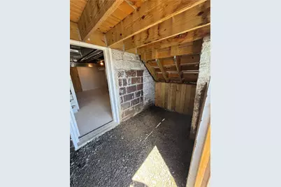301-303 Bessemer Ave, City of But SW, PA 16045 - Photo 18