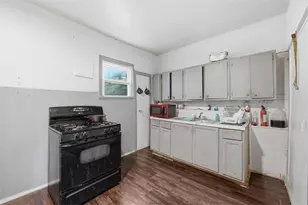 135 Jucunda St, Pittsburgh, PA 15210 - Photo 12