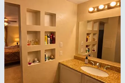 10232 Lavonne Dr, North Huntingdon, PA 15642 - Photo 8
