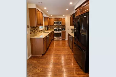 10232 Lavonne Dr, North Huntingdon, PA 15642 - Photo 4