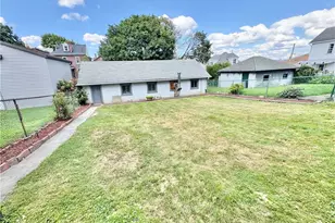 510 Market St, Scottdale, PA 15683 - Photo 2