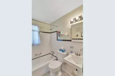 978 Garden City Dr, Monroeville, PA 15146 - Photo 10
