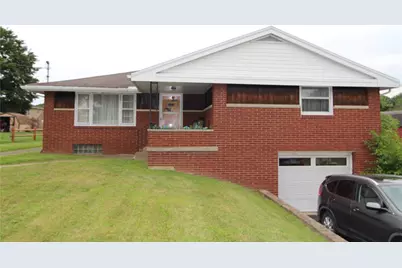 541 Thomas Richard Ln, Hempfield Township, PA 15601 - Photo 2