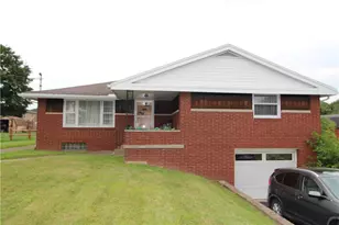 541 Thomas Richard Ln, Hempfield Township, PA 15601 - Photo 2