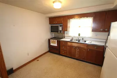 541 Thomas Richard Ln, Hempfield Township, PA 15601 - Photo 12