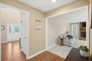 104 Brookshire Dr, Adams Township, PA 16046 - Photo 12