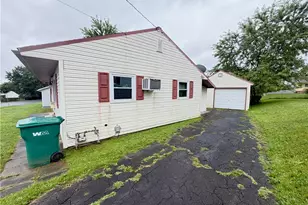 217 Sherwood Dr, Greater Johnstown School District, PA 15905 - Photo 2