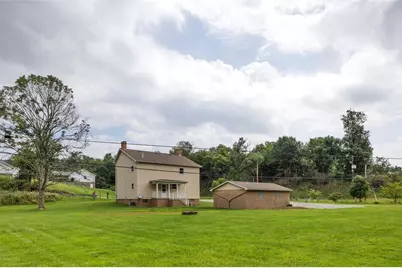 690 Lakeview Drive, South Strabane, PA 15301 - Photo 10