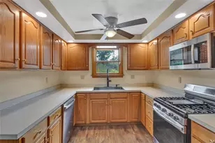 690 Lakeview Dr, South Strabane, PA 15301 - Photo 22