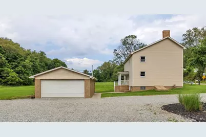 690 Lakeview Drive, South Strabane, PA 15301 - Photo 6