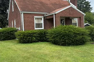 504 Indiana Ave, Farrell, PA 16121 - Photo 1