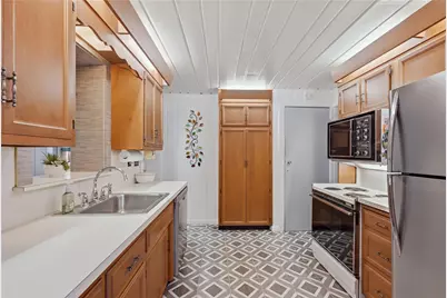 609 S 9th St, Sharpsville, PA 16150 - Photo 14
