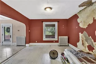 1262 Hancock Ave, Vandergrift, PA 15690 - Photo 10