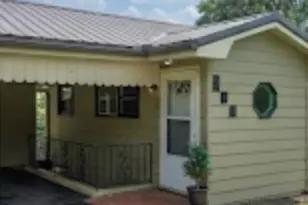 901 Skyline Dr, Ellwood City, PA 16117 - Photo 2