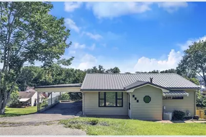 901 Skyline Dr, Ellwood City, PA 16117 - Photo 46