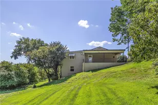 901 Skyline Dr, Ellwood City, PA 16117 - Photo 40
