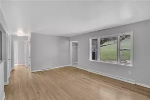 901 Skyline Dr, Ellwood City, PA 16117 - Photo 6