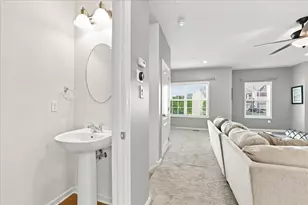608 Freedom Dr, Collier Township, PA 15106 - Photo 6