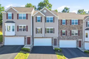 608 Freedom Dr, Carnegie, PA 15106 - Photo 1