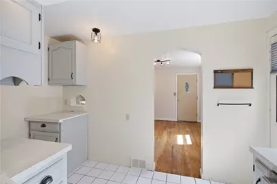 906 Lebanon Ave, Pittsburgh, PA 15234 - Photo 10