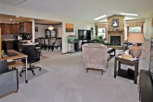 20 Patriot Ct, Pittsburgh, PA 15239 - Photo 4