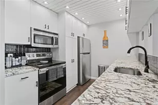 112 Washington Pl, Pittsburgh, PA 15219 - Photo 18