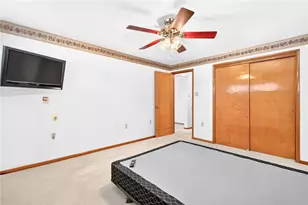 700 Stokes Dr, Forward Township, PA 15037 - Photo 14