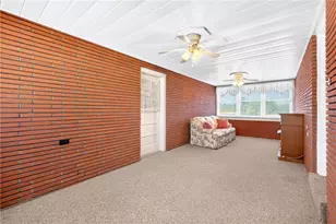 700 Stokes Dr, Forward Township, PA 15037 - Photo 4
